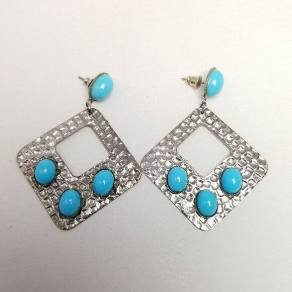 Vintage Blue Cabochon and Silver Tone Dangle Earrings, Hammered Textured, Estate - Picture 6 of 6